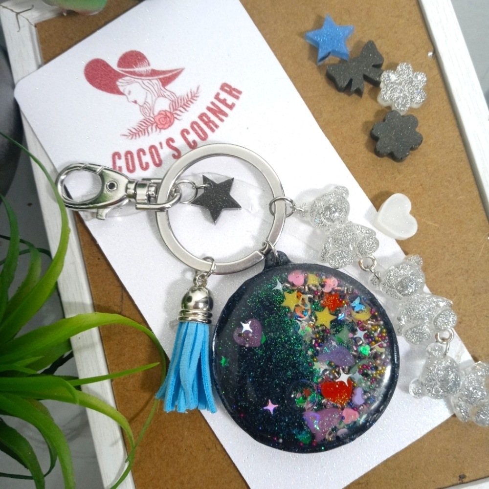 Fun liquid waterfall shaker resin keychain